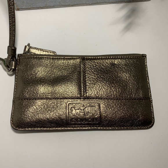 Coach - Picture 2 of 3